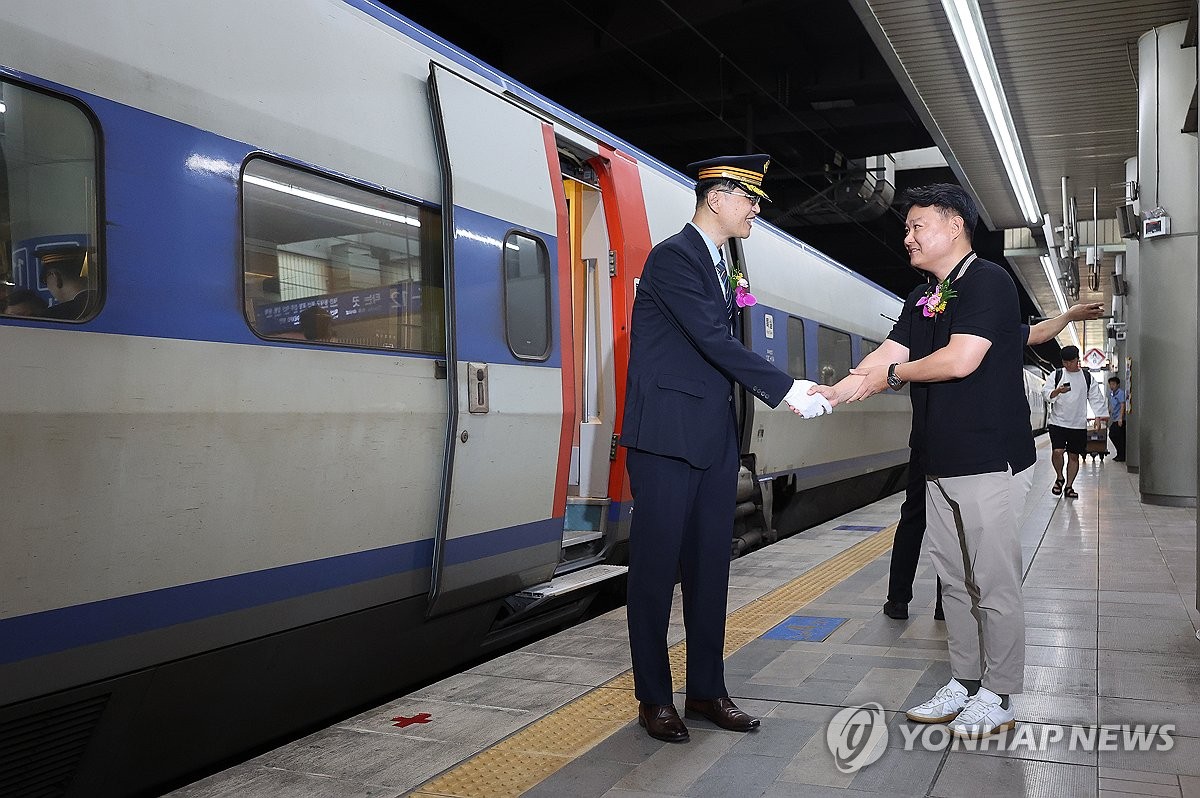 스무돌 맞은 KTX…시속 300㎞로 시간·거리 개념 바꿨다