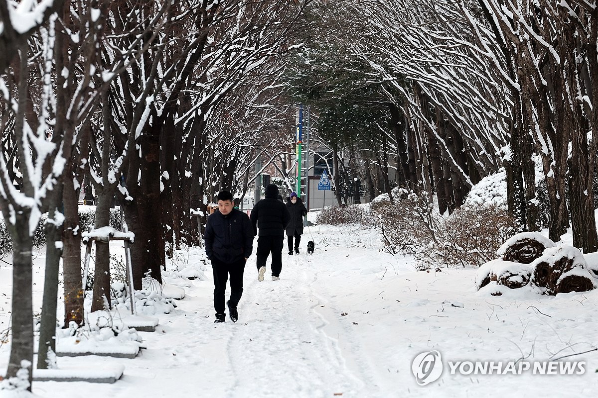 내일 '폭설' 예보…서울 출퇴근 시간 대중교통 집중배차 연장