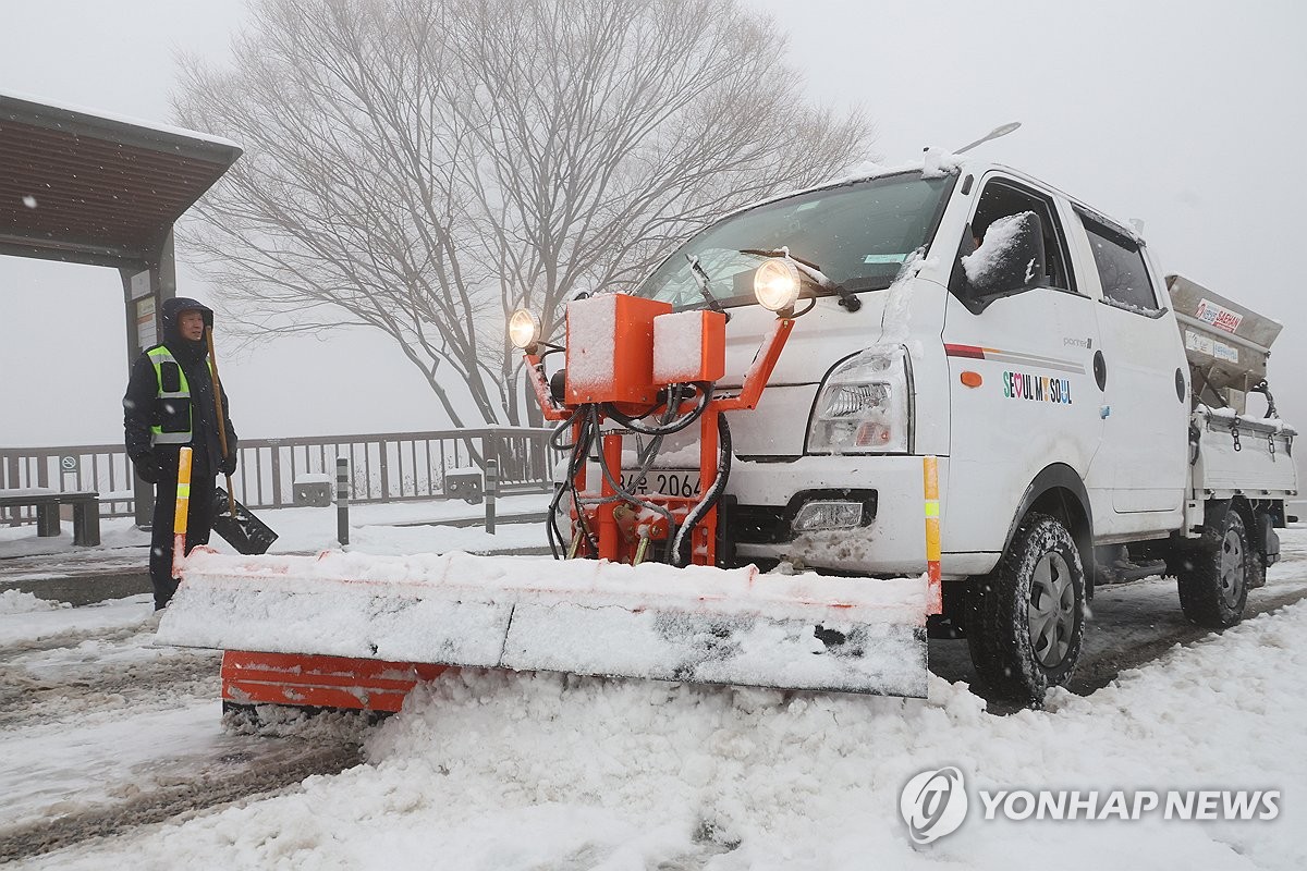 내일 '폭설' 예보…서울 출퇴근 시간 대중교통 집중배차 연장