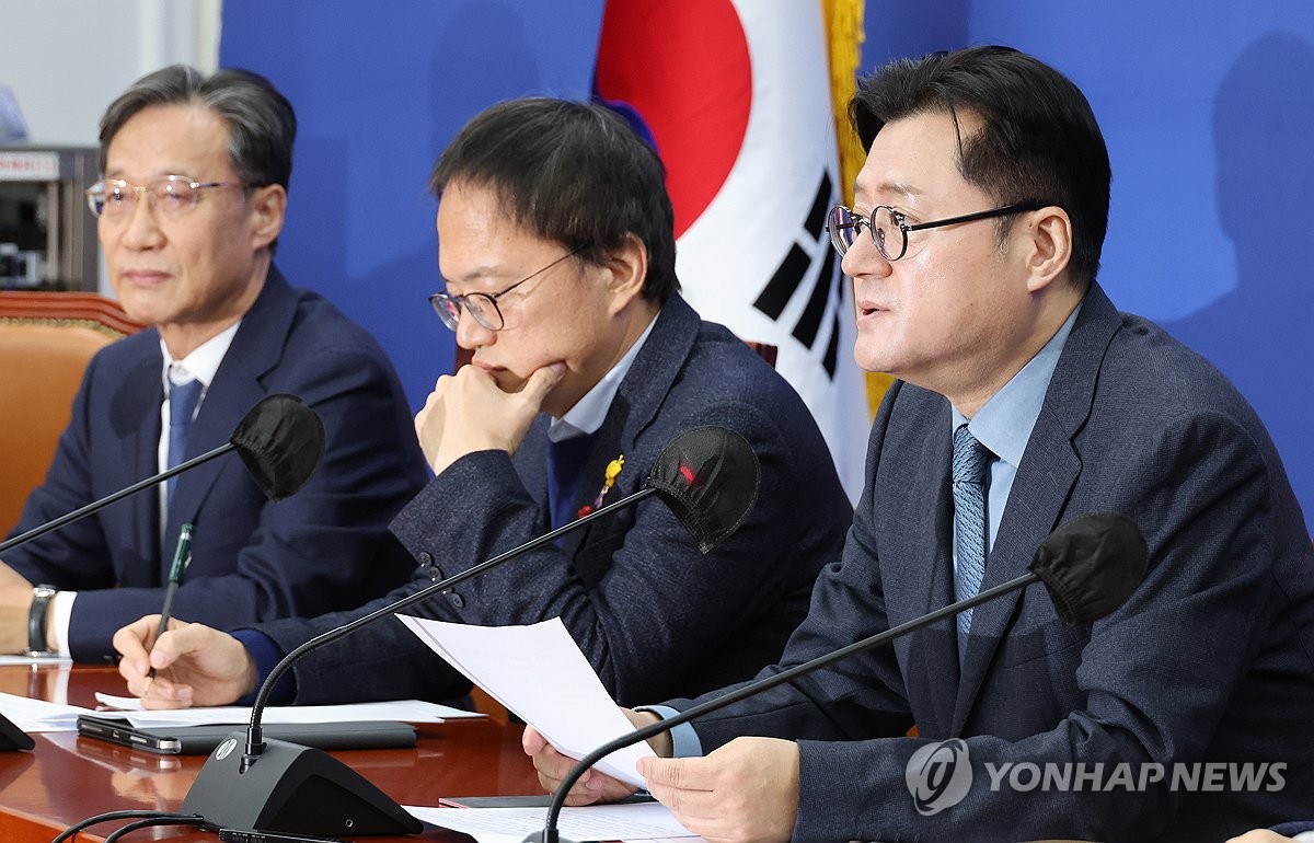 홍익표, 尹 신년사에 "오만과 독선…현실과 동떨어진 자화자찬"