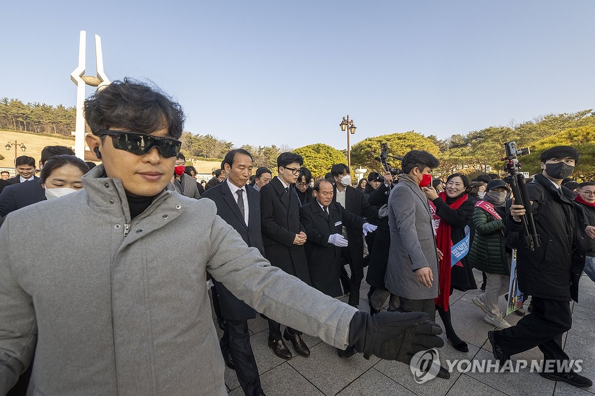 '돌발상황 대비' 한동훈 비대위원장 광주 방문에 철통 경비