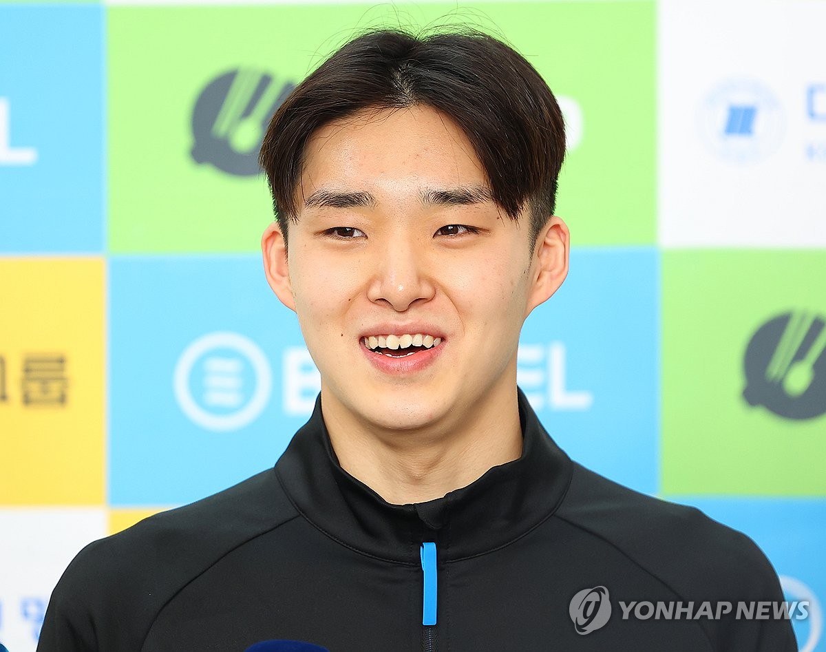 '박태환의 길' 도전하는 김우민 "자유형 400ｍ 3분41초대 목표"