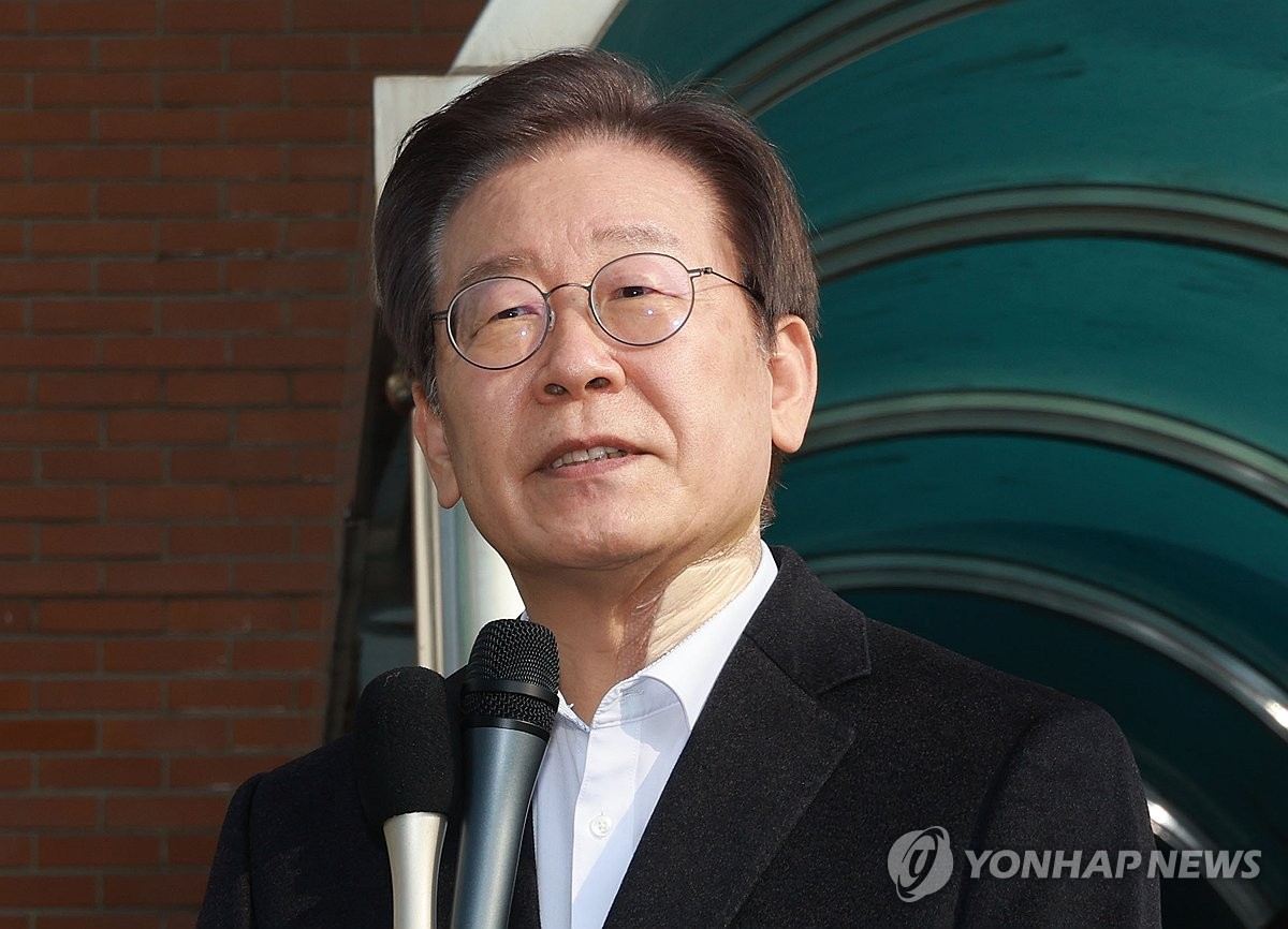 검찰, '대장동 개발 의혹 기소' 이재명 변협 징계 신청