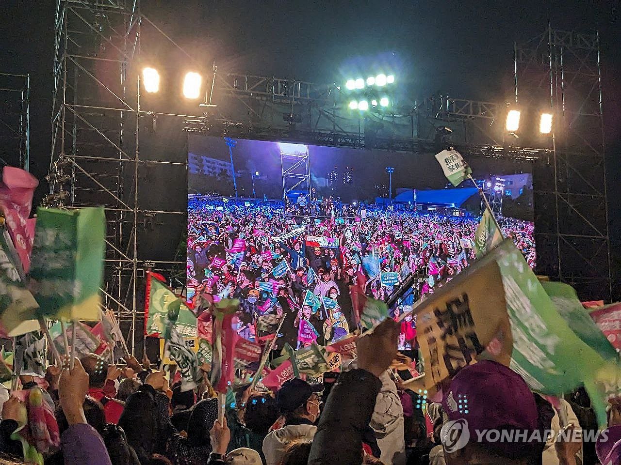 [르포] "세계가 대만 지켜보고 있다"…달아오른 대만 대선 전야(종합)