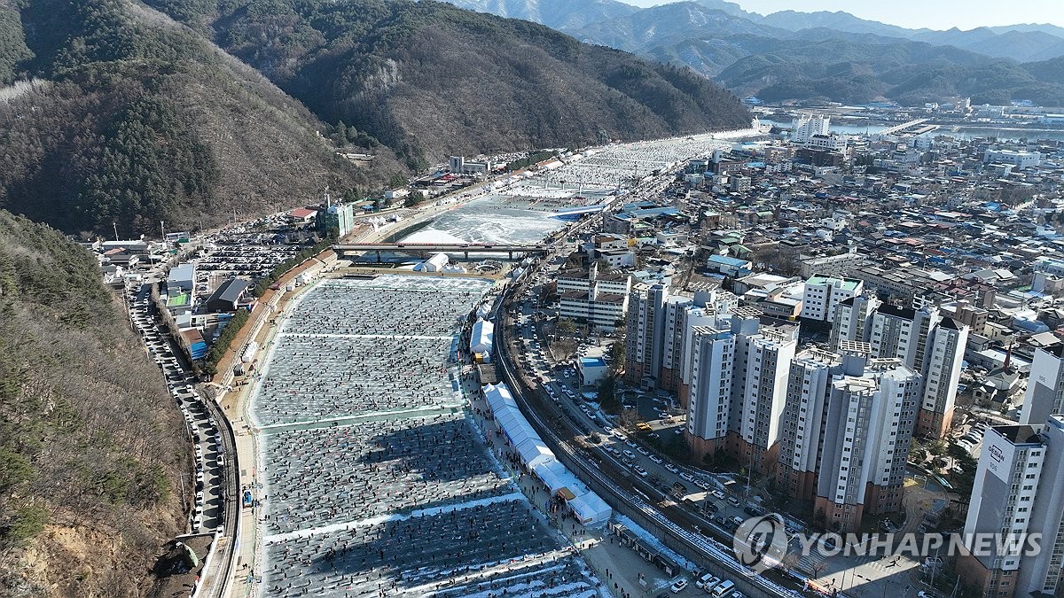 '역시 글로벌축제' 화천산천어축제 관광객 100만명 돌파