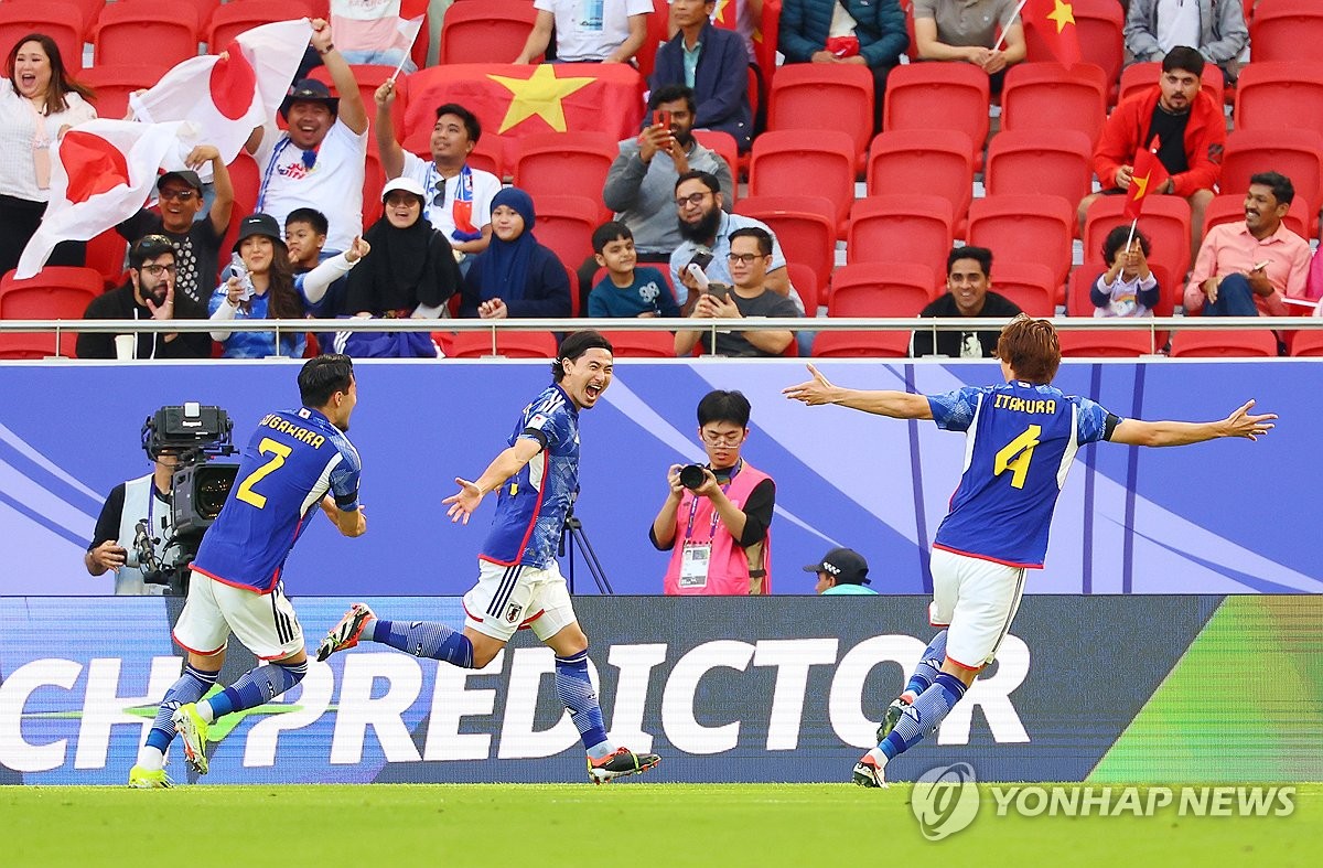 [아시안컵] '우승 후보' 일본, 베트남에 4-2 역전승…미나미노 2골 1도움