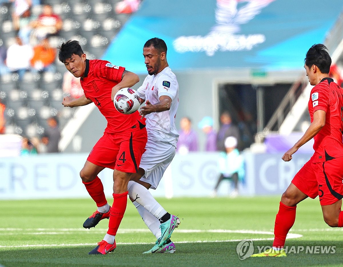 [아시안컵] 경고 5장·아쉬운 실점에도…클린스만호, 무난한 출발