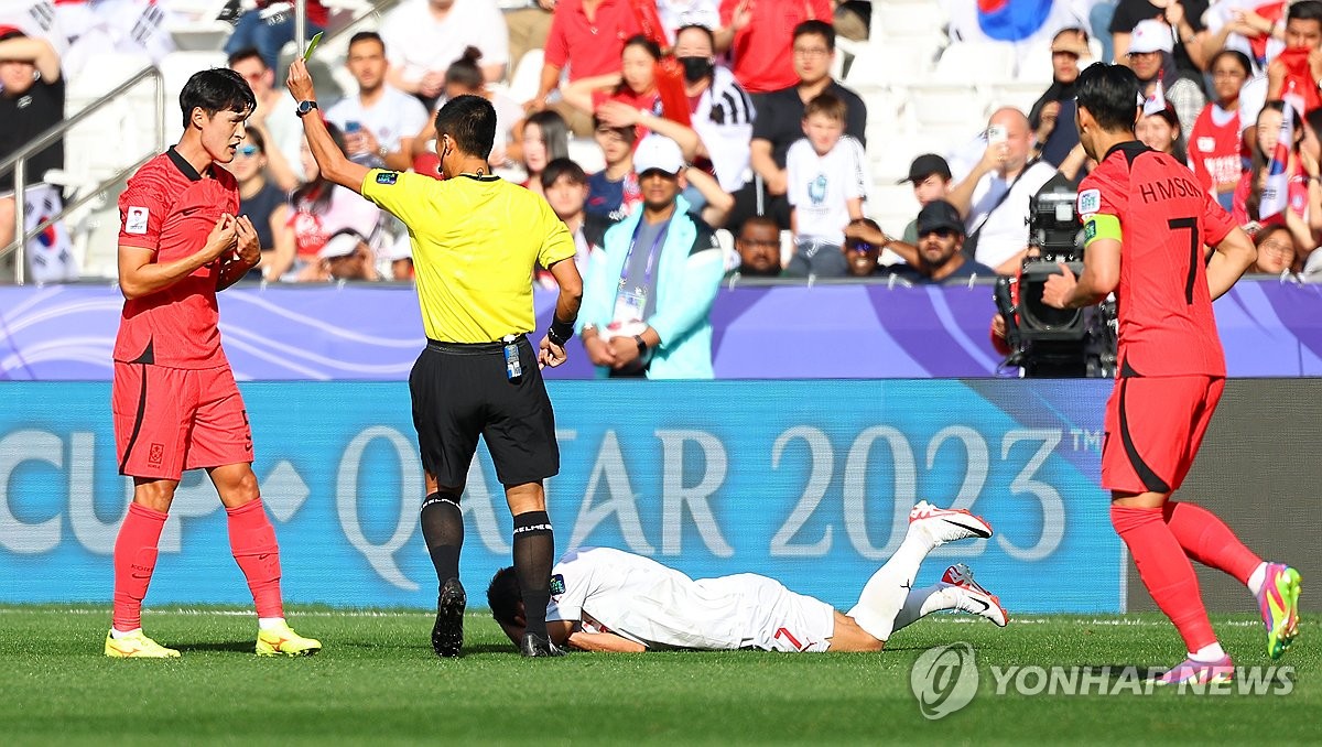 [아시안컵] 옐로카드만 10명…클린스만호 우승 도전에 '지뢰밭' 될까