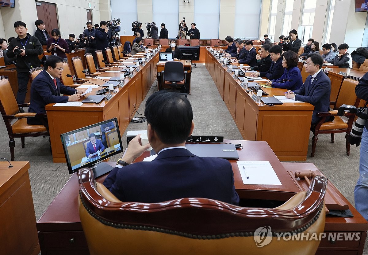 野 '이재명 피습' 현안질의 단독소집…與·경찰 수뇌부 불참