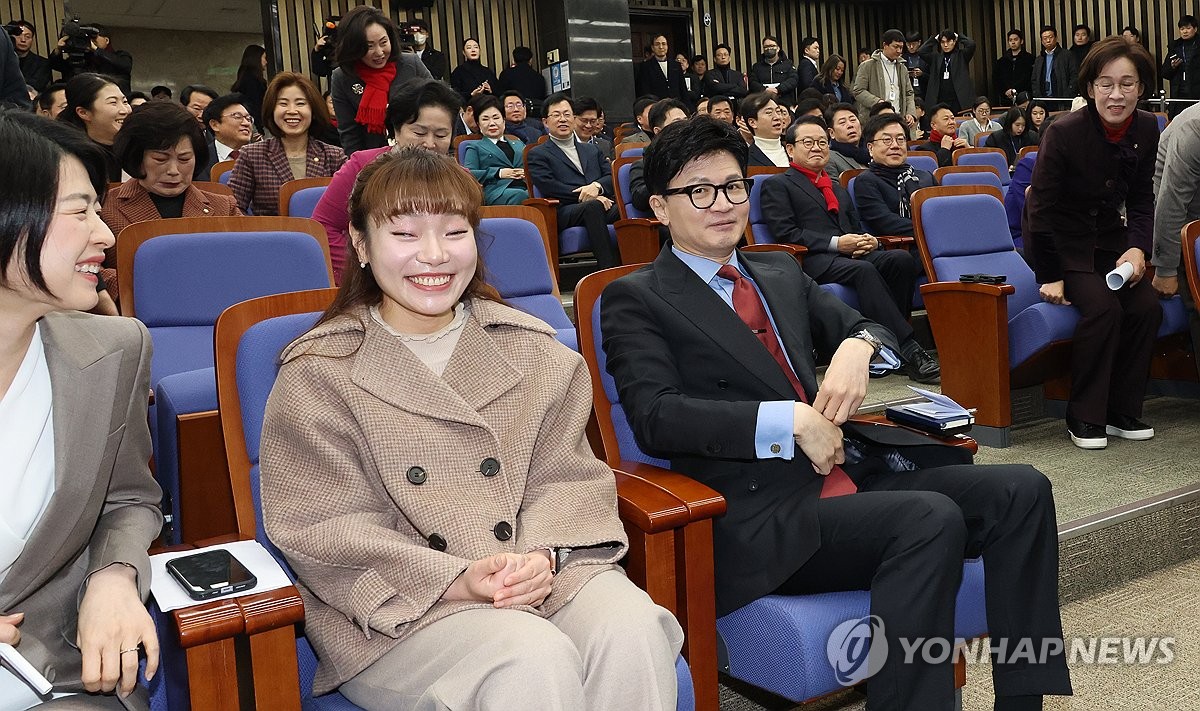 與 "장애인, 동정 대상 아닌 경제주체 되도록 자립 복지 확대"