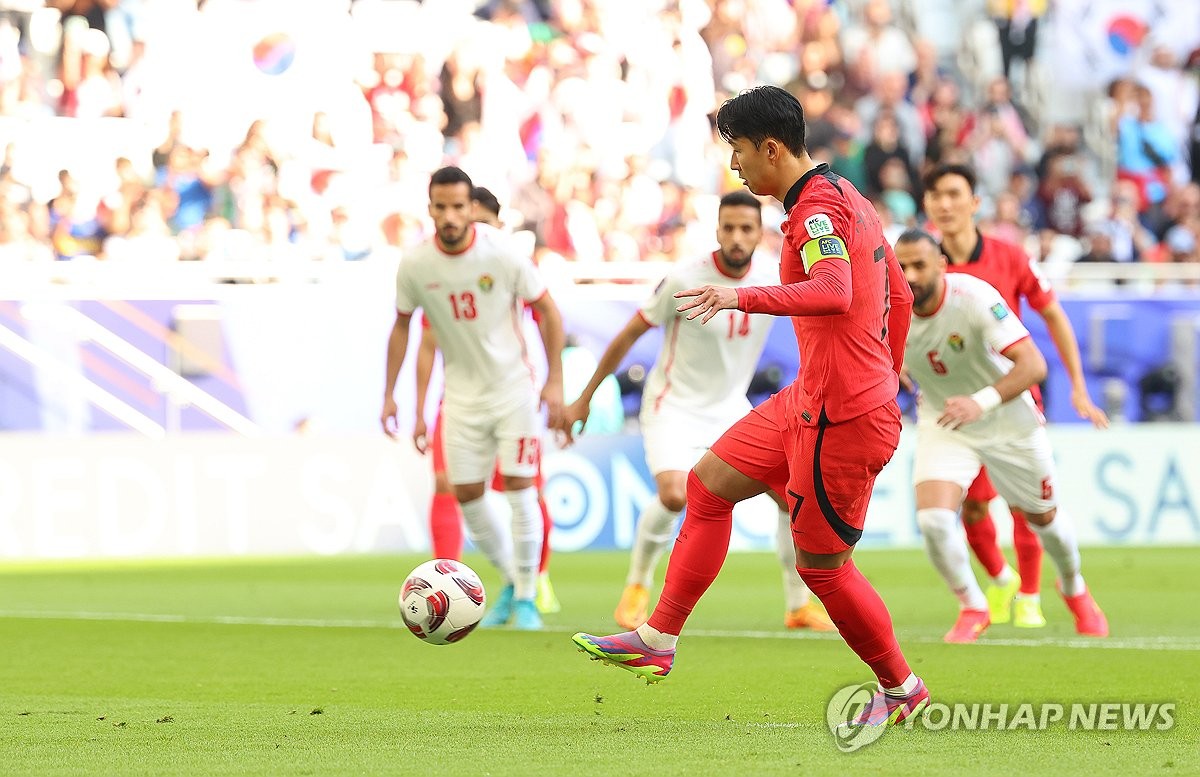 [아시안컵] 김승규를 위한 '파넨카'…손흥민, 바레인전 부진 털고 골 맛