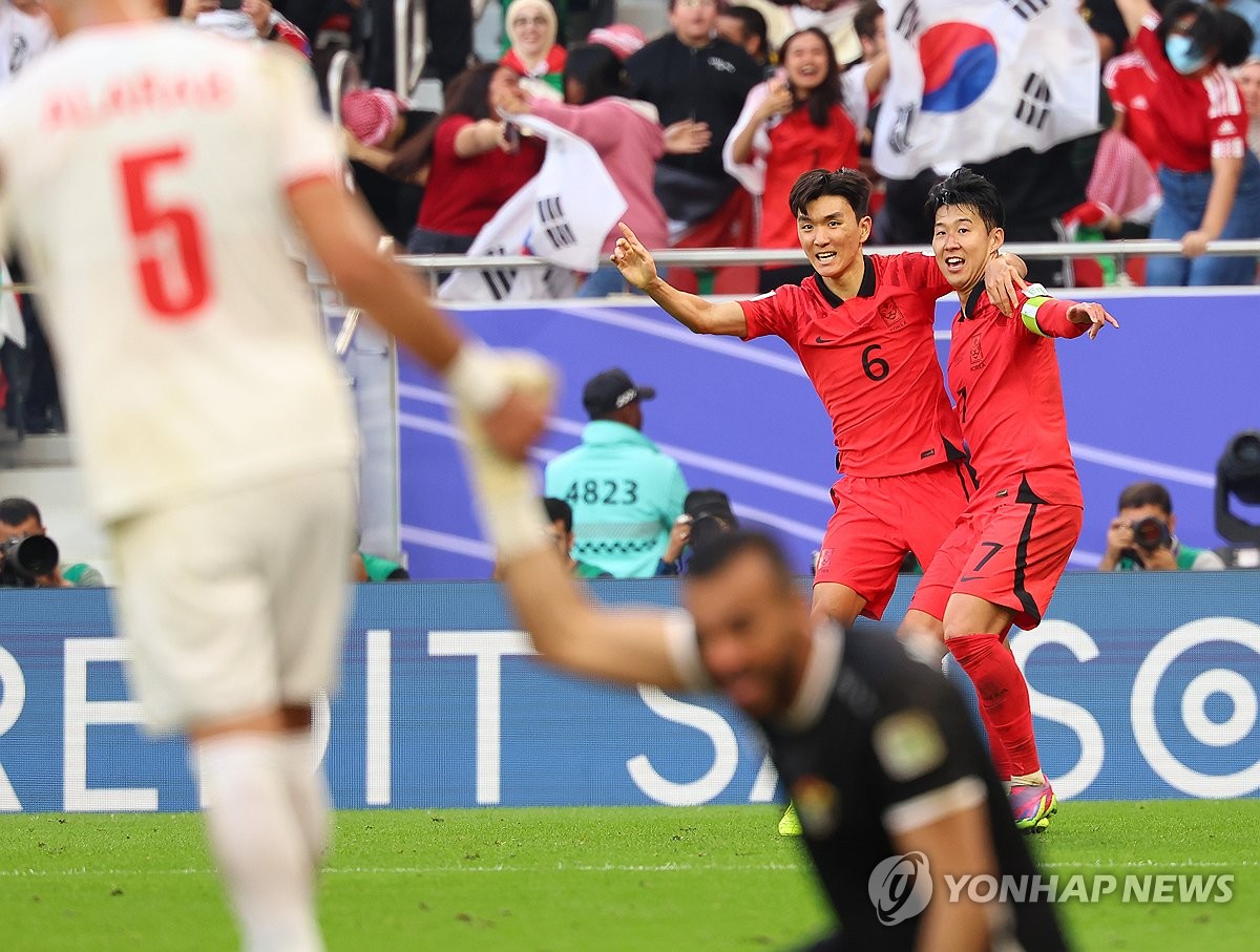 [아시안컵] 2경기째 '선제골→실점'…허술한 위기관리 능력