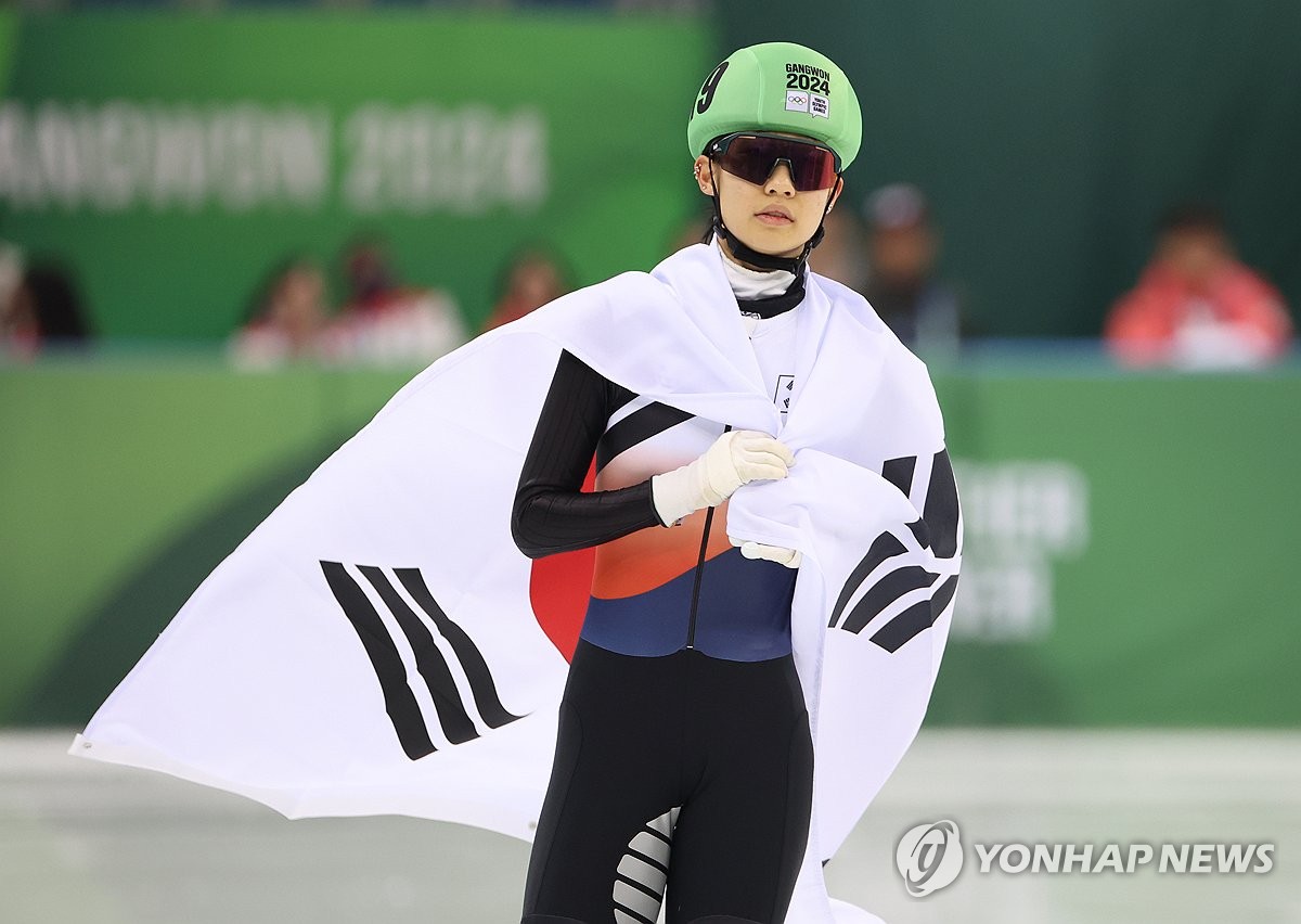 [청소년올림픽] 쇼트트랙 강민지·정재희, 여자 500ｍ에서 은·동메달