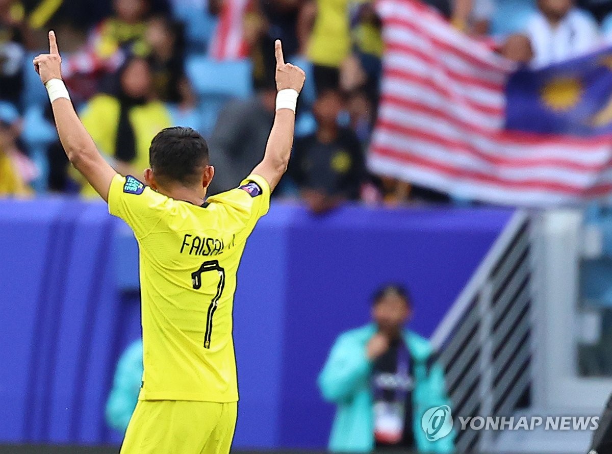 [아시안컵] 김민재 따돌린 158㎝ 공격수 "뭐든 일어날 수 있는 게 축구"