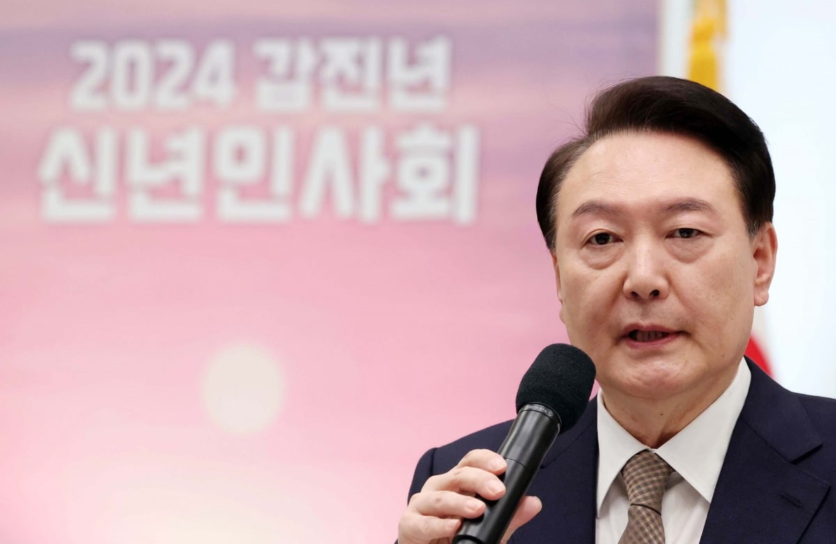 윤석열 대통령이 3일 업 카지노 영빈관에서 열린 '2024년 신년 인사회'에 참석해 발언하고 있다. /연합뉴스