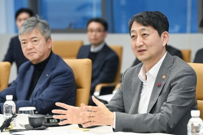 산업부 "기업 현장 찾아가 투자·인허가 등 애로 22건 해결"