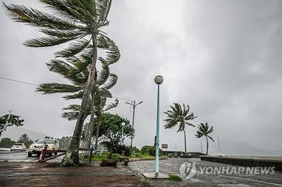 모리셔스에 폭풍우 덮쳐 수해…예측못한 기상청장 사임