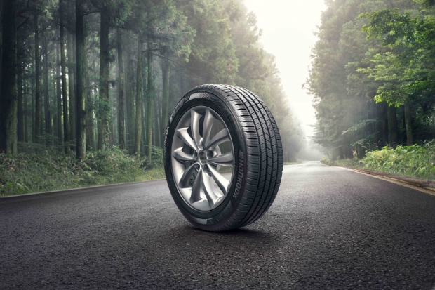 혁신 타이어 기술 적용한 키너지 신제품으로 북미 시장 공략...한국타이어, 사계절용 그랜드 투어링 타이어 &lsquo;키너지 XP&rsquo; 북미 출시