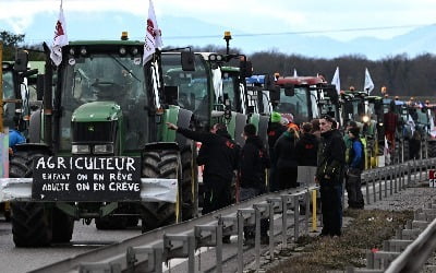 '농민 시위'에 화들짝…EU, 2040년 기후목표서 농업 배제