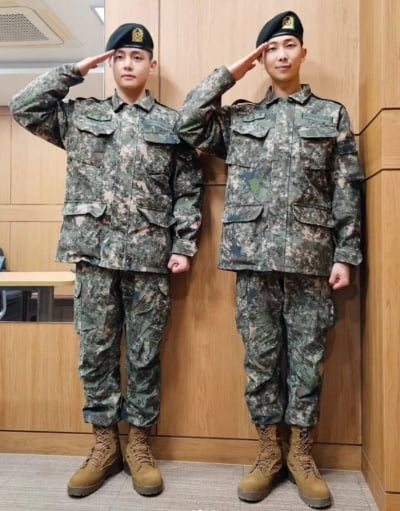 BTS 뷔 쌍용부대 군사경찰단 됐다…자대 배치 완료 