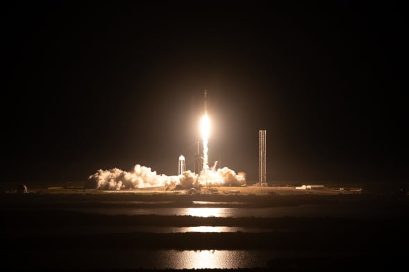 오디세우스를 실은 스페이스X 팰컨9 로켓이 발사되는 모습 / 사진=NASA