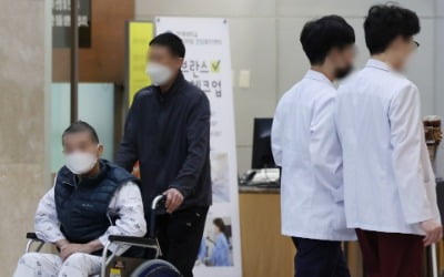 '빅5' 전공의 오늘 집단 사직…내일부터 병원 떠나는 의사들