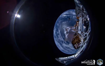 우주에서 바라본 지구…달 착륙선 오디세우스가 보낸 사진