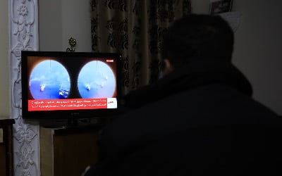 "치명적 공격" 가한 후티, 미사일 공격에 선원들 배 버리고 탈출