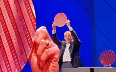 [르포] MS·ARM과 손잡은 인텔 "올해 1.8나노 양산…TSMC 따라잡겠다"