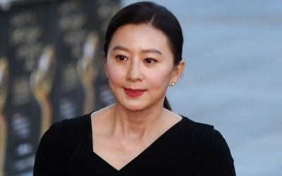 품격 높인 우리은행 자산관리 모델에 배우 김희애