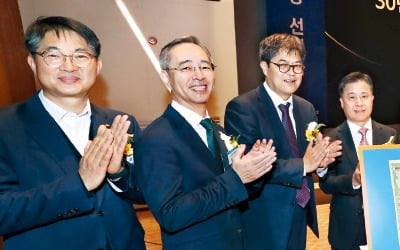'30년 국채선물' 상장 첫날 거래대금 22억원