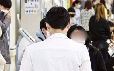 전공의 '동요 조짐'…병원 속속 복귀