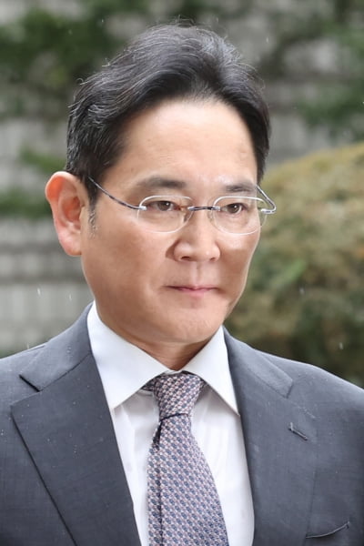 '경영권 불법 승계 무죄' 이재용, 사법리스크 한숨 돌렸다