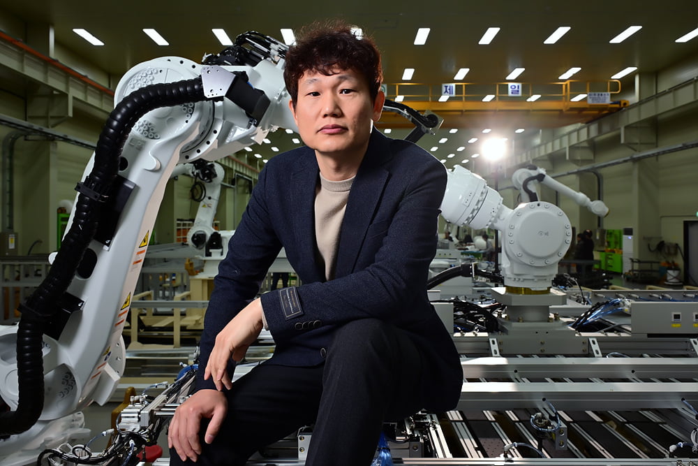 [한국자동차연구원 천안·아산 강소특구 이노폴리스캠퍼스 CEO] 고객 맞춤형 로봇 자동화 전문기업 ‘아라’