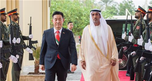 신원식, UAE 국방장관 회담서 '국방·방산협력 강화' 합의