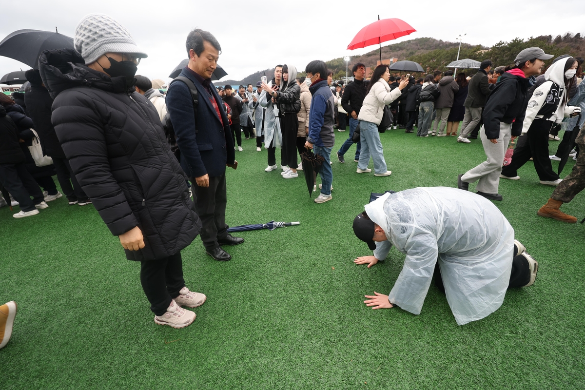 '조국 바다 수호' 해군병 700기 입영…78년간 35만명 배출