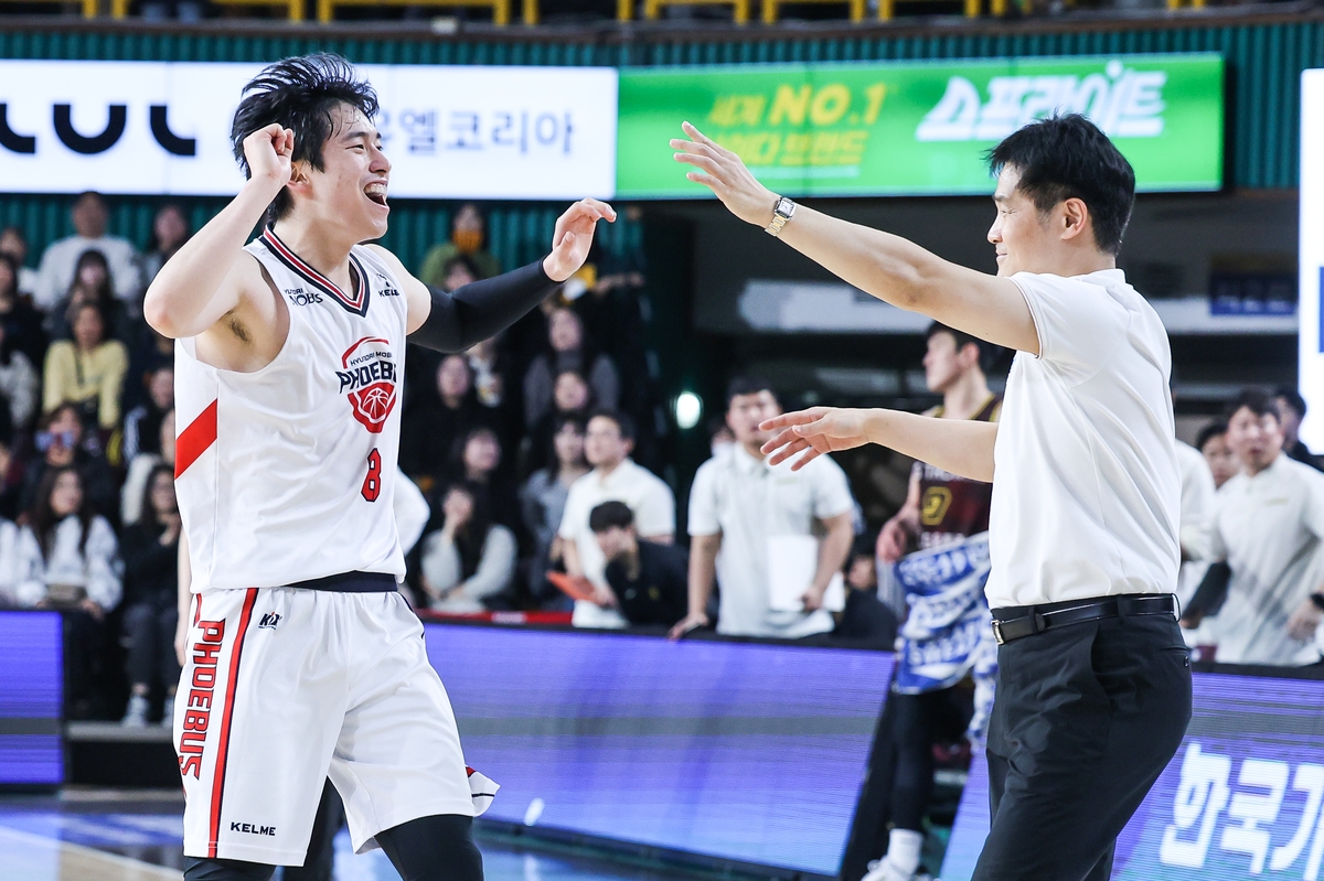 신인 박무빈 결승 3점포…현대모비스, 프로농구 첫 800승 달성(종합)