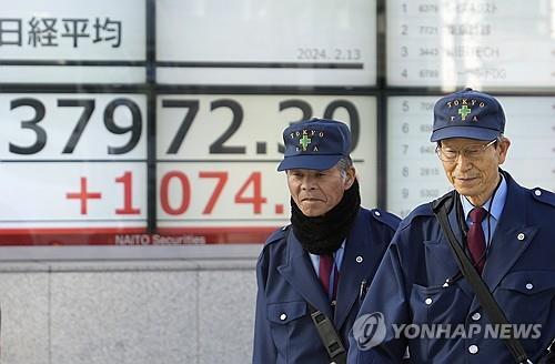 日주가 34년만에 최고치 잇단 경신…버블기 최고치도 '눈앞'