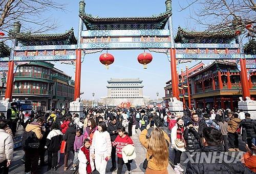 "중국인 춘제 소비, 정부 독려에도 크게 안 늘어"