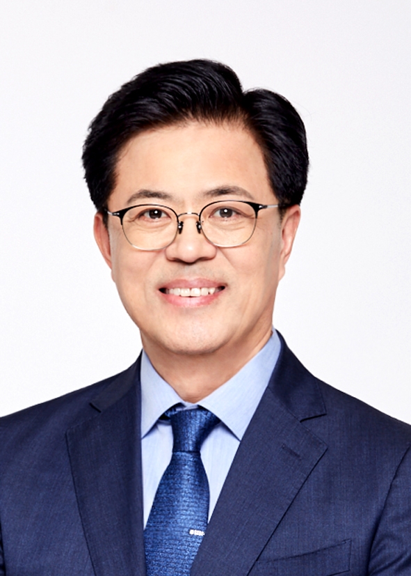 제13대 강원대 총장 후보 1순위 정재연 교수…오는 6월부터 임기