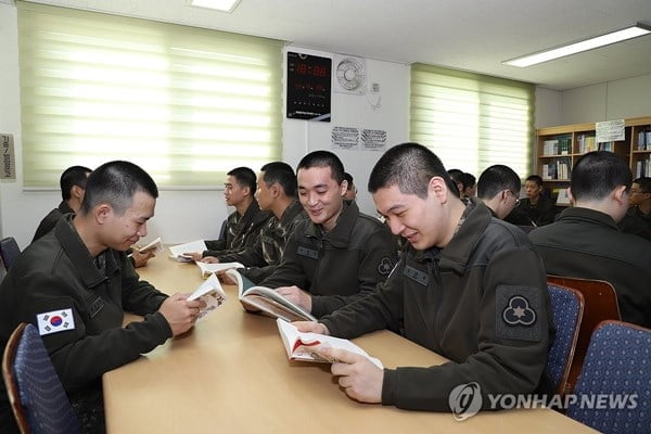 軍 '깔깔이' 전면 퇴출