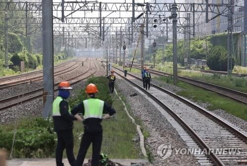 경원선 소요산∼연천역 운행 중단…전기공급 이상