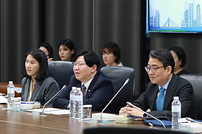 금융위 "공매도 전면 재개 결정된 바 없어"