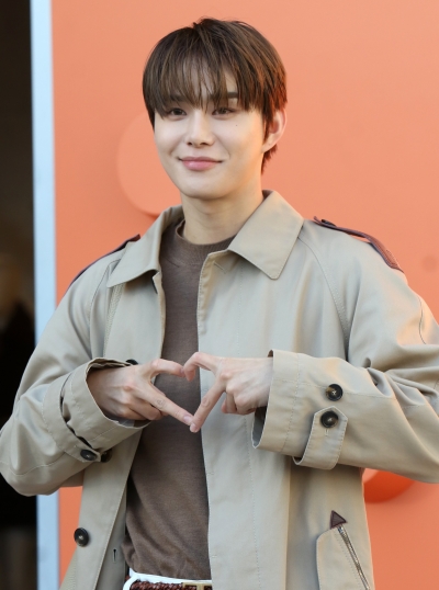 NCT 정우, '2월의 가수' 선정…청아한 음색의 '킬링파트 제조기'[TEN차트]