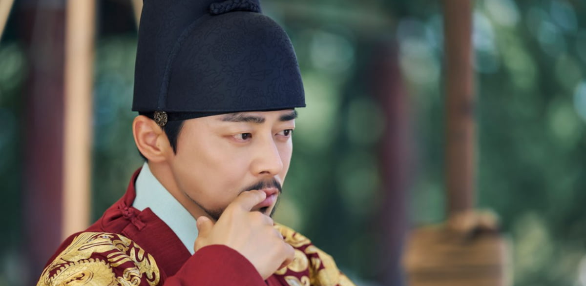 Drama 'Captivating the King' actor Jo Jung-seok, fiercely sharp eyes