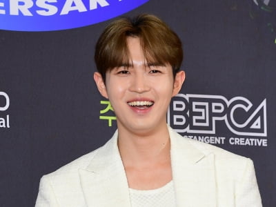 [TEN포토]김재환 '스윗한 미소'