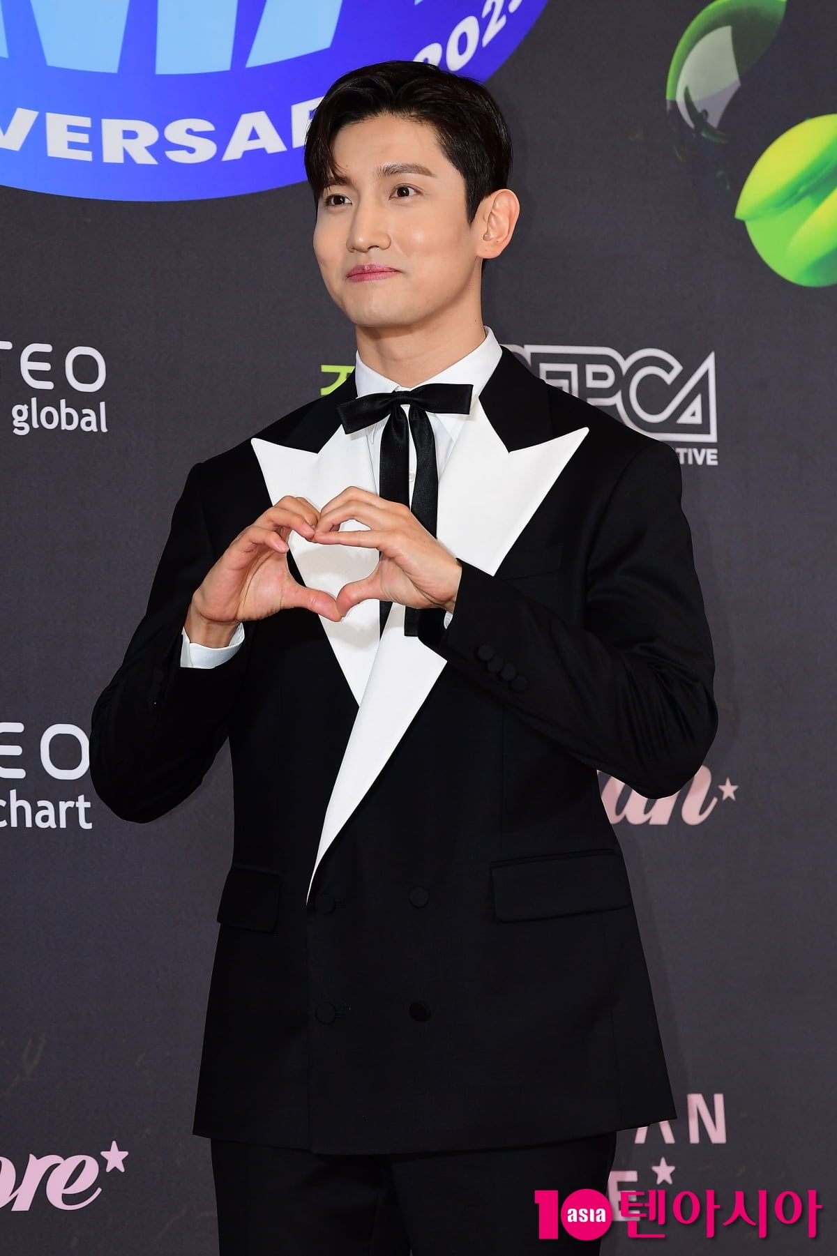 [TEN포토]최강창민 '내일은 내 생일'