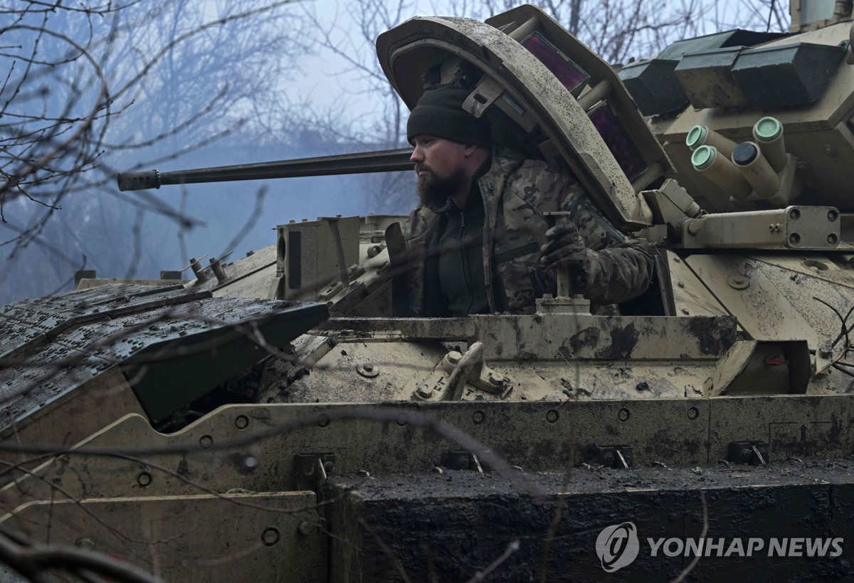 우크라, 동부 아우디우카에 병력 추가 투입 "상황 위태로워"