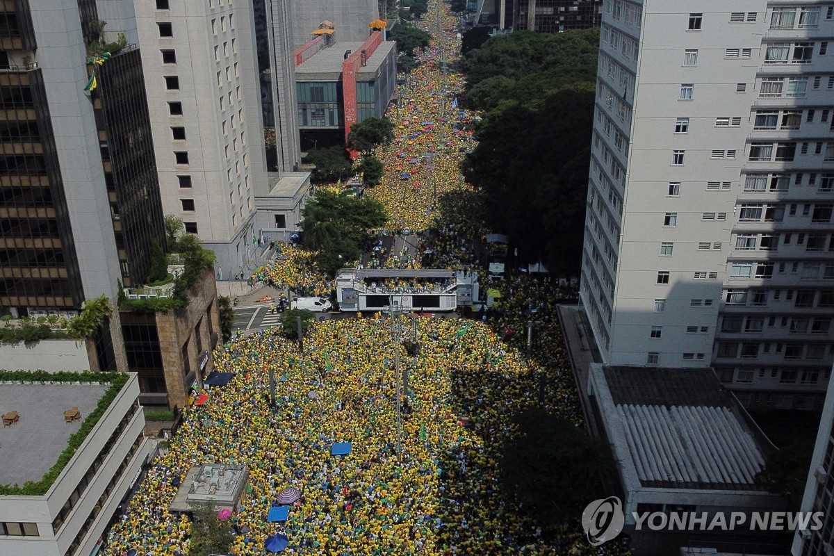 미국 정치권 닮아가는 브라질?…전직 대통령 지지자 대규모 집회