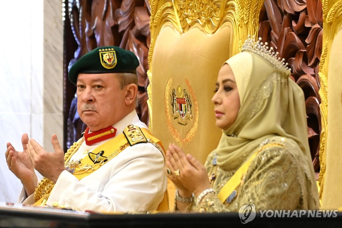 말레이 신임 국왕, 정치 안정 강조…"통합정부 존중하라"